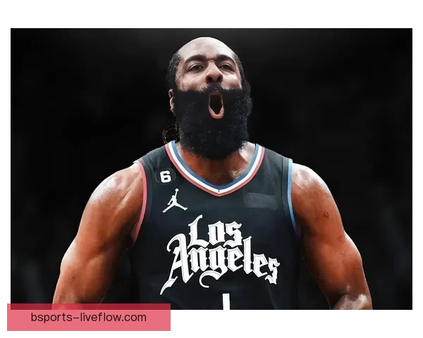 詹姆斯五项数据创历史纪录小个后卫复制哈登精彩表现