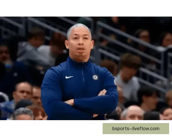 泰伦卢称加兰是顶尖射手鼓励多投三分抓住机会勇敢出手